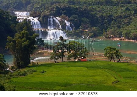 บ้าน Gioc - น้ำตก Detian Cao บาง เวียดนาม