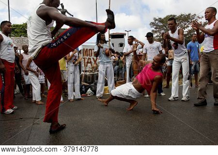 Salvador, Bahia / Brazil - July 2, 2013: Capoeiristas Are Seen During A Presentation At The Bahia In