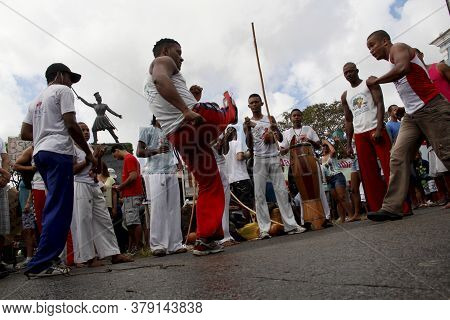 Salvador, Bahia / Brazil - July 2, 2013: Capoeiristas Are Seen During A Presentation At The Bahia In