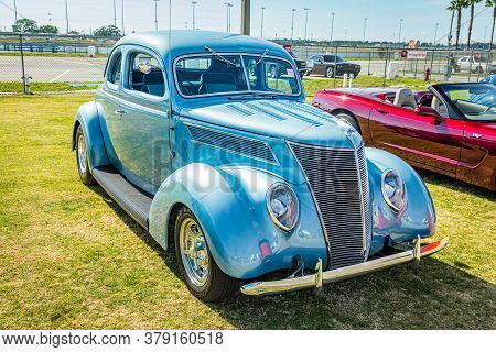Daytona Beach, Fl / Usa - March 25, 2018: 1937 Ford Deluxe Coupe At The Spring 2018 Daytona Turkey R