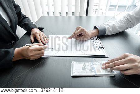 The Business Owner Personally Signed The Deal, Closing The Deal By Accepting Bribes. The Idea Of ​​c