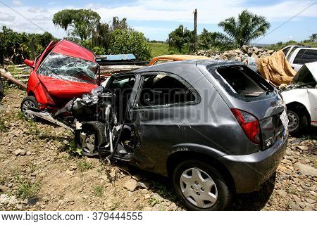 Itabuna, Bahia / Brazil - January 26, 2012: Vehicles Involved In An Accident With Death Are Seen In 