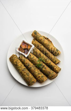 Palak Paratha Or Spinach Flatbread is A Popular Indian Breakfast Menu
