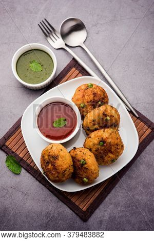 Indian Aloo Tikki Or Potato Cutlet Is Made Out Of Boiled Potatoes, Peas, And Various Curry Spices.