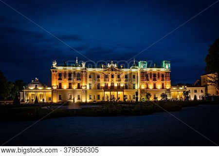 Bialystok, Poland - July 31, 2019: Beautiful Architecture Of The Branicki Palace In Bialystok At Dus