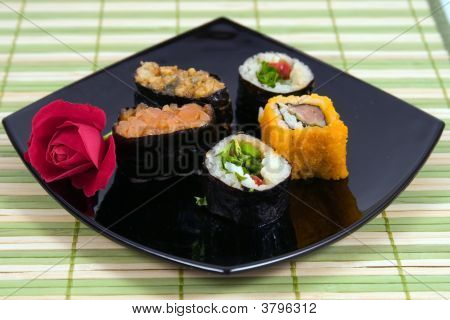 Piastra da un Susi e Roll con Rose