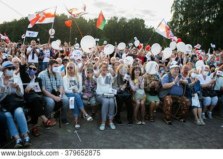 Minsk/belarus - July 30, 2020: Supporters Of Presidential Candidate Svetlana Tikhanovskaya At Her Ca