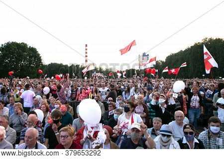 Minsk/belarus - July 30, 2020: Supporters Of Presidential Candidate Svetlana Tikhanovskaya At Her Ca