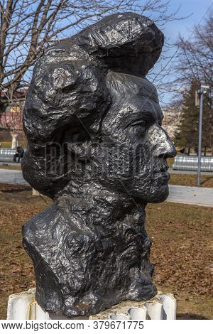 Russia, Moscow 05,04,2019 Sculpture Park Museon, Sculpture Bust Of Chopin
