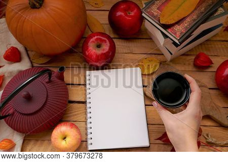 Thanksgiving Day. Autumn Mock Up.autumn Flat Lay. Blank Notebook,cup Of Tea In Hand, Teapot, Apples,