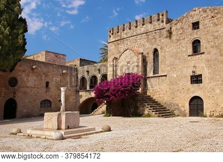 Rhodes, Greece - August 07, 2020: The Old Town Of Rhodes, Fountain And Decorative Art Collection Mus