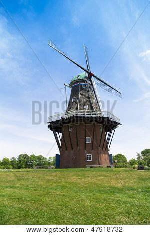Holländische Windmühle