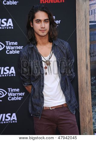LOS ANGELES - JUN 22: Avan Jogia kommt, um die 