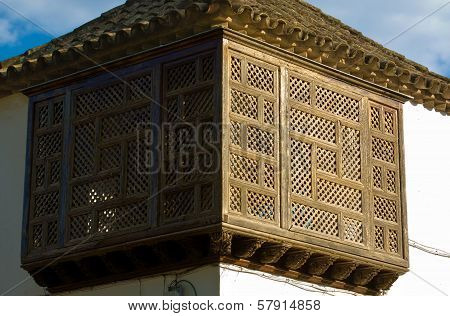 Latticework Bakcony