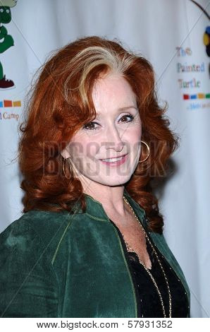 Bonnie Raitt  at a Staged Reading of 'The World of Nick Adams' to benefit Painted Turtle Childrens Camp. Davies Symphony Hall, San Francisco, CA. 10-27-08