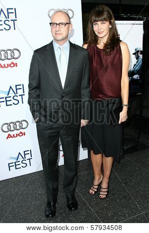 Steven Soderbergh and Jules Asner  at the AFI Fest 2008 Centerpiece Gala Screening of 'Che'. Grauman's Chinese Theatre, Hollywood, CA. 11-01-08