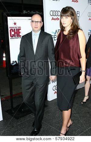 Steven Soderbergh and Jules Asner  at the AFI Fest 2008 Centerpiece Gala Screening of 'Che'. Grauman's Chinese Theatre, Hollywood, CA. 11-01-08
