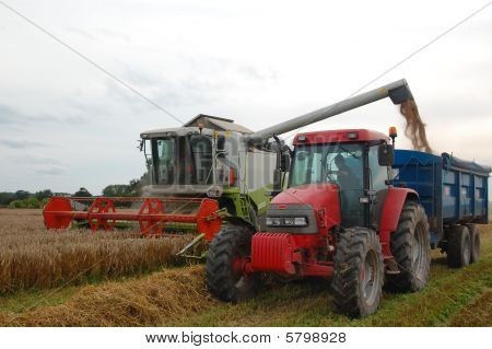 Combine com trator