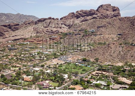 Exclusive Homes On Camelback Mountain