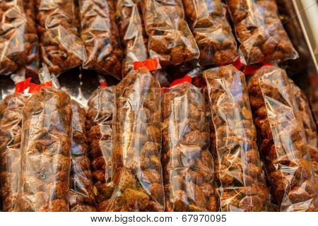 Caramelized Almonds Group
