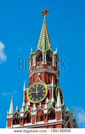 Large Kremlin clock on the Spassky Tower in Moscow