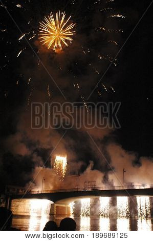 Fireworks that can be used as a greeting card