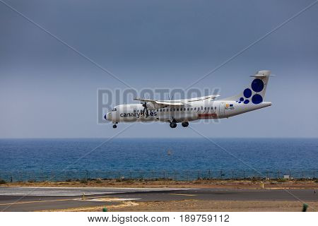 Arecife, Spain - April, 16 2017: Atr 72 Of Canariafly.es With The Registration Ec-izo Landing At Lan
