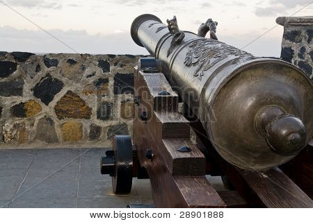 Kanon in een kust Fort blootgesteld.