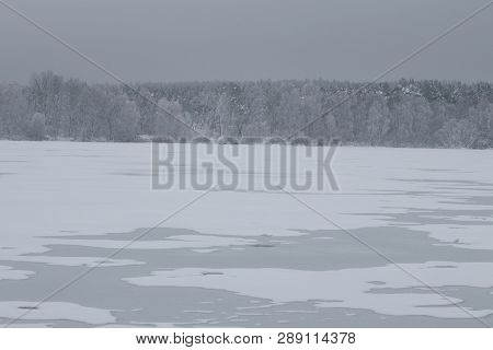 Bavarian Winter Landscape Next Next To Schwandorf, Charlottenhofer Weihergebiet