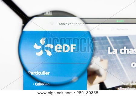 Los Angeles, California, Usa - 12 March 2019: Illustrative Editorial, Edf Website Homepage. Edf Logo