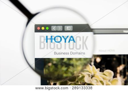Los Angeles, California, Usa - 12 March 2019: Illustrative Editorial, Hoya Website Homepage. Hoya Lo