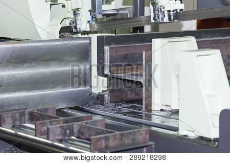 Bandsaw High Speed Cutting Machine And Automatic Feed For High Performance For Industrial Use