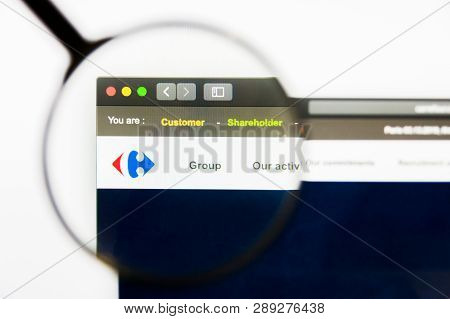 Los Angeles, California, Usa - 13 March 2019: Illustrative Editorial, Carrefour Website Homepage. Ca