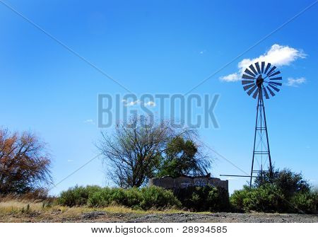 Windpump ที่ใช้สำหรับการชลประทานในฟาร์ม