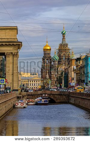 Saint Petersburg, Russia - September 9, 2017: View Onto The River Neva And Ornate Exterior And Color