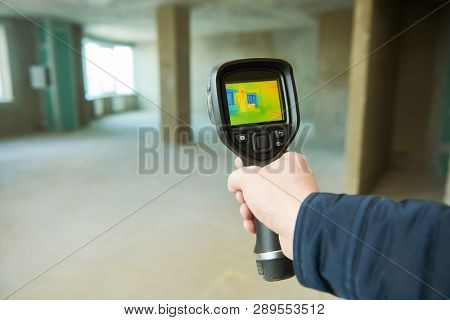thermal imaging camera inspection for temperature check and finding heating pipes