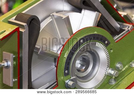 Close Up Cross Section Impeller Set And Blade Of Shot Blast Machine For Industrial