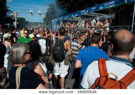 Publikum og musik lastbil
