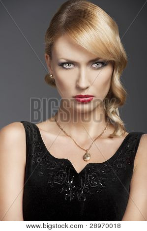 alte Mode blond Girl, vor der Kamera
