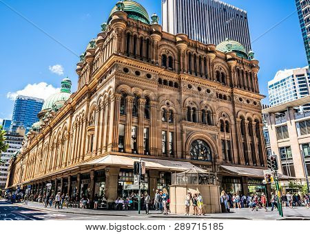 23rd December 2018, Sydney Nsw Australia : Wide Angle View Of The Queen Victoria Building Or Qvb Inc
