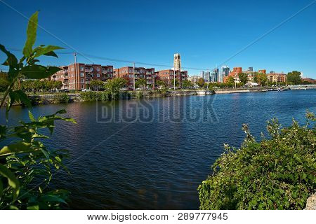 Montreal, Canada - Circa September 2018: Canal De Lachine On A Late Afternoon.