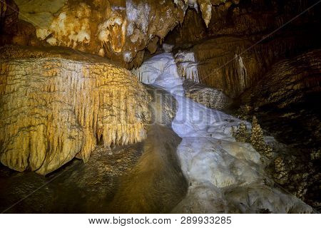 Tham Phet Cave One Of The Most Amazing Cave In Thailand  Pang Ma Pha, Mae Hong Son Province, Thailan