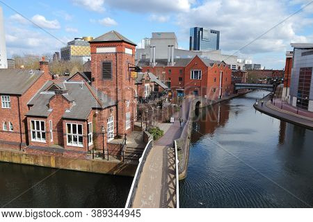 Birmingham, Uk - April 19, 2013: People Walk Along Canals In Birmingham, Uk. Birmingham Is The 2nd M