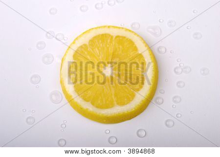 Plátek citronu