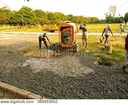 Utter Pardesh , India - Construction Worker Doing Work , A Picture Of Construction Worker Doing Work