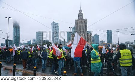 Warsaw, Poland 13.10.2020 - Protest Of The Farmers People With Flags And Banners Marching On Rondo D