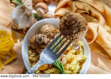 Sunny Day Rotini Stroganoff With Meatballs And Mushrooms