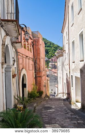 Aleja. Maratea. Basilicata. Włochy.