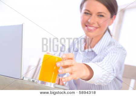 für Saft zu erreichen