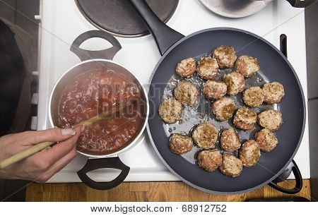 Cooking Meatsauce
